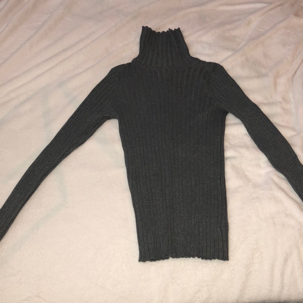 Grey turtle neck